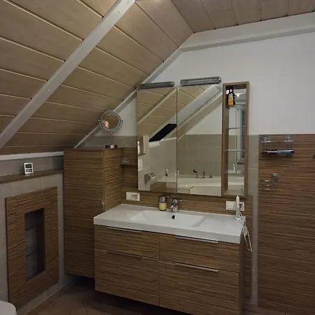 Rosi Apartament *